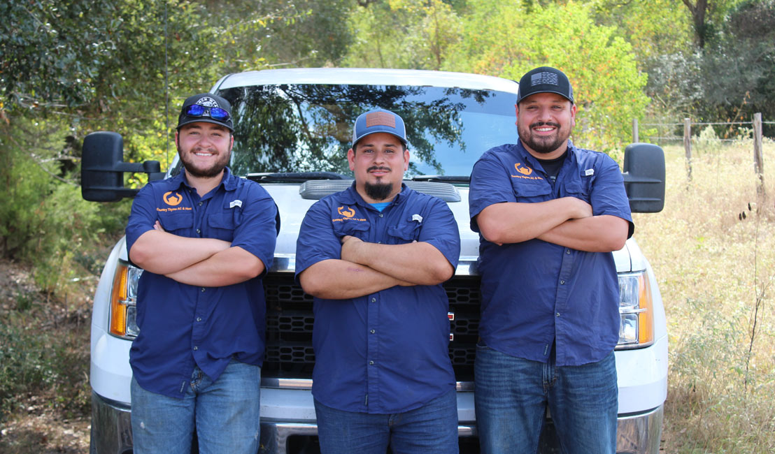 CountryThyme-Hero-1108×650 Country Thyme technicians standing by company truck